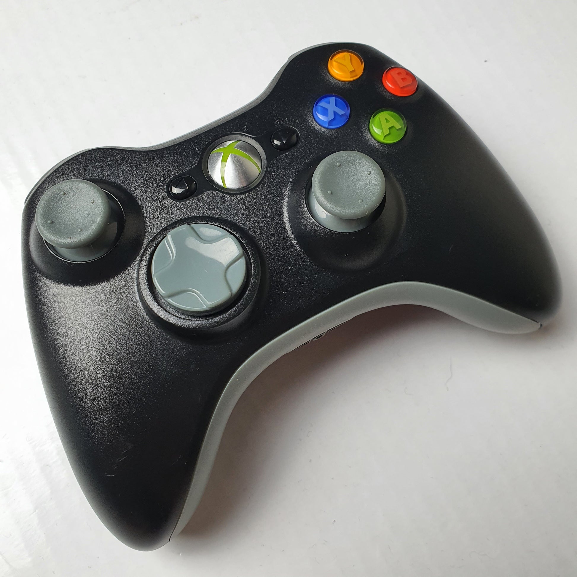 Xbox 360 Original Elite Console - Matte Black - Video Game System - Used - CaveGamers - Image 3