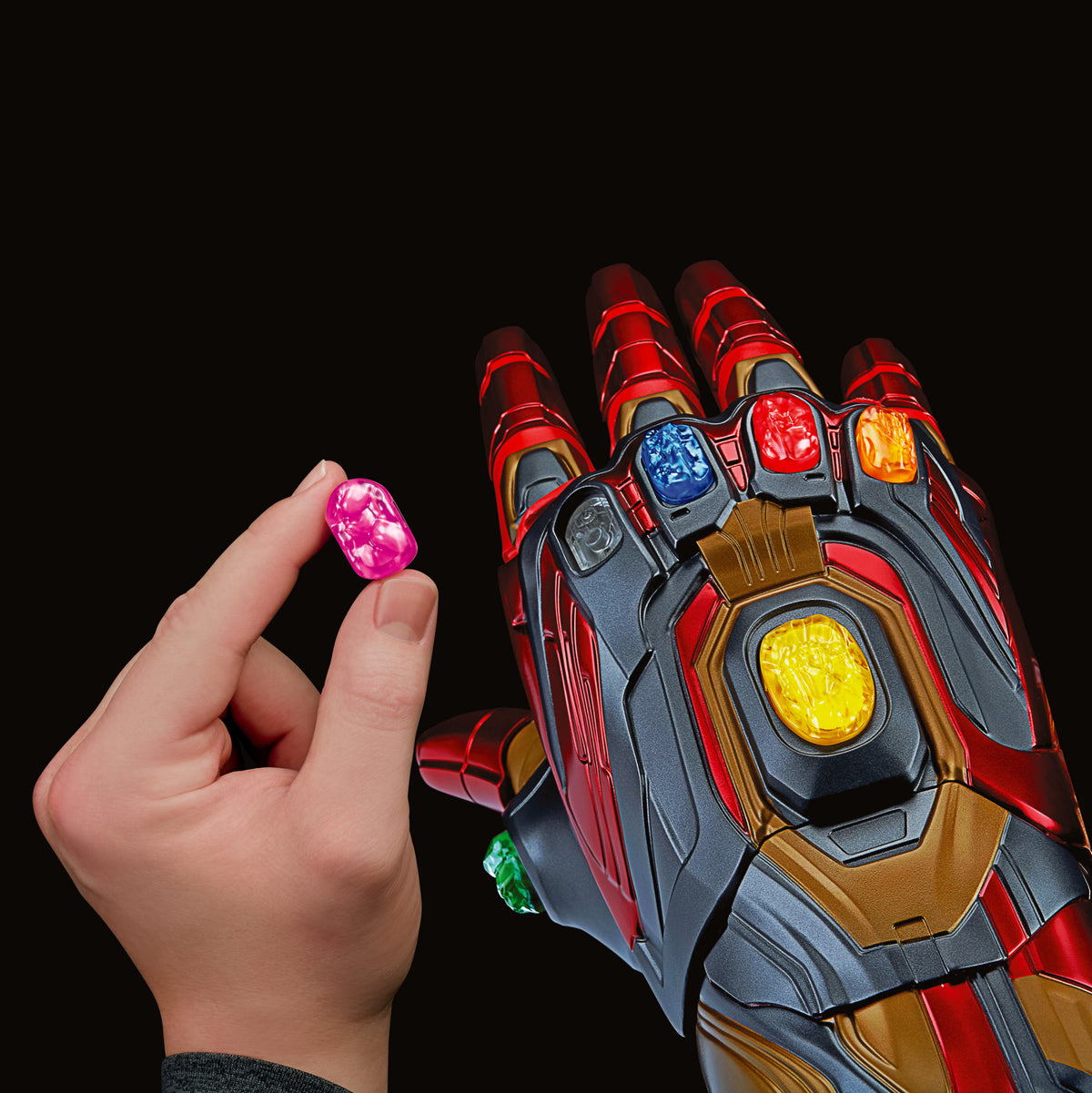 Marvel: Legends Series - Iron Man Nano Gauntlet Articulated Electonic Fist Prop Replicas - Toys - New - CaveGamers - Image 8