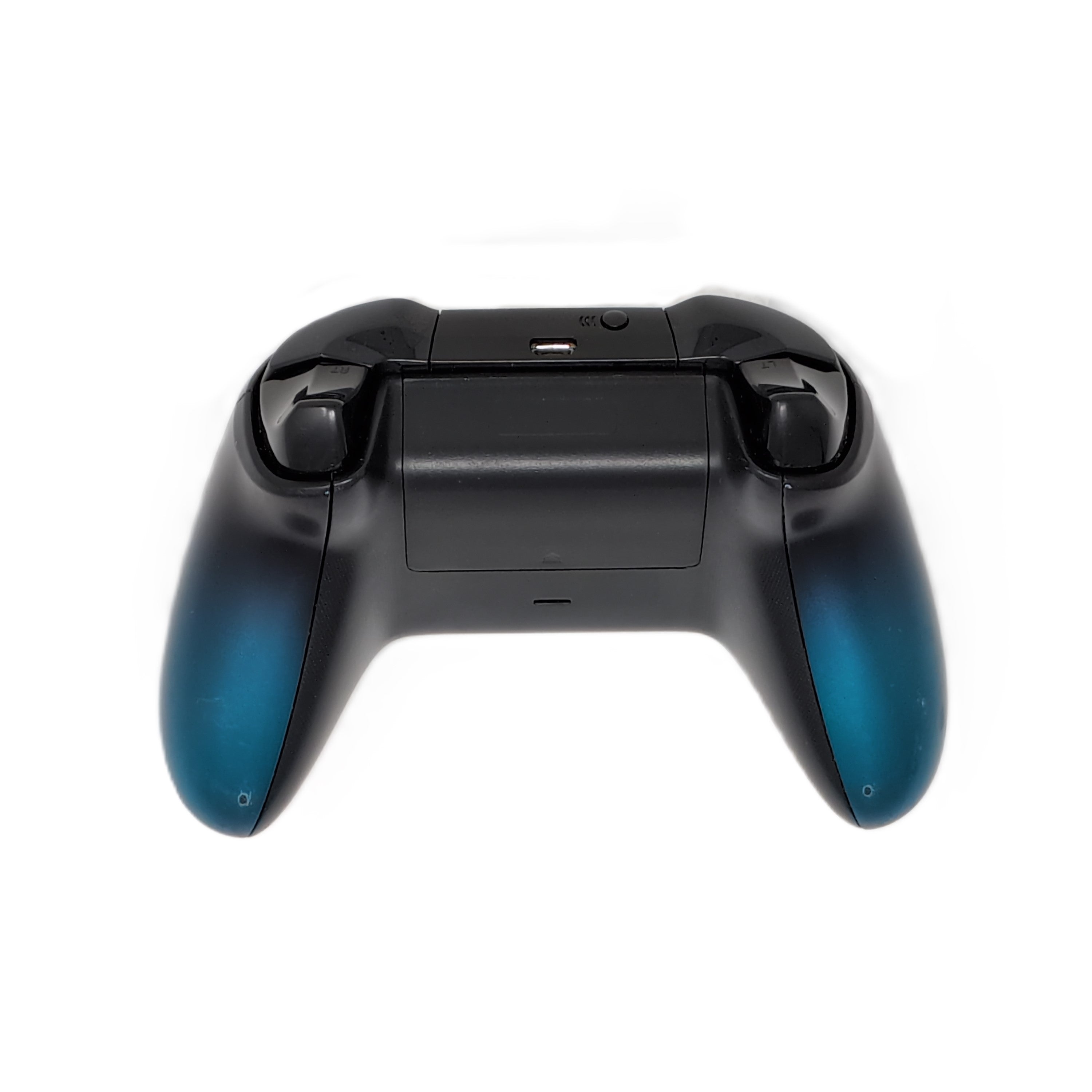Xbox One Wireless Controller - Ocean Shadow Blue - Video Game Accessory - Used - CaveGamers - Image 3