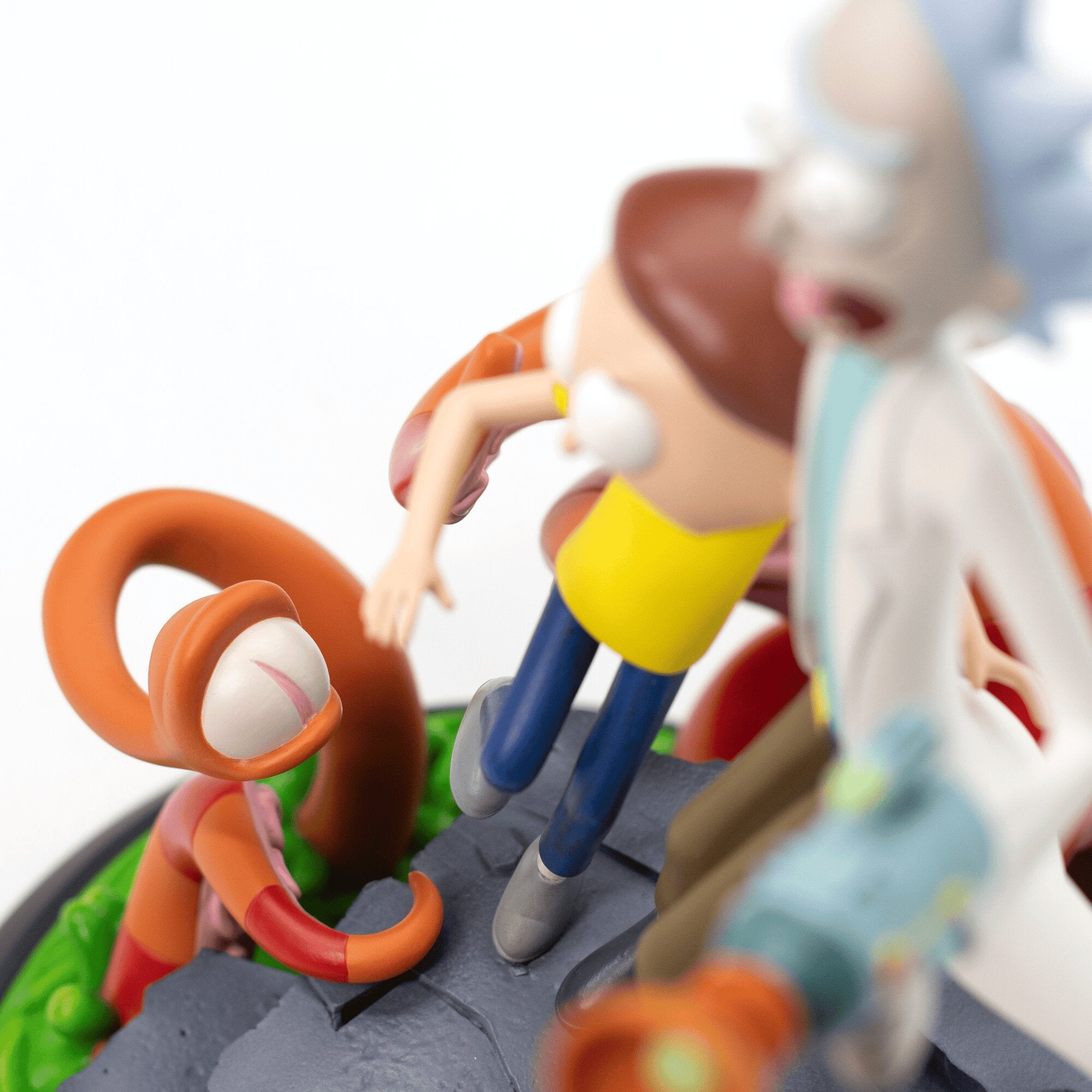 Rick and Morty 12" Polystone Statue Regular - Toys - New - CaveGamers - Image 6