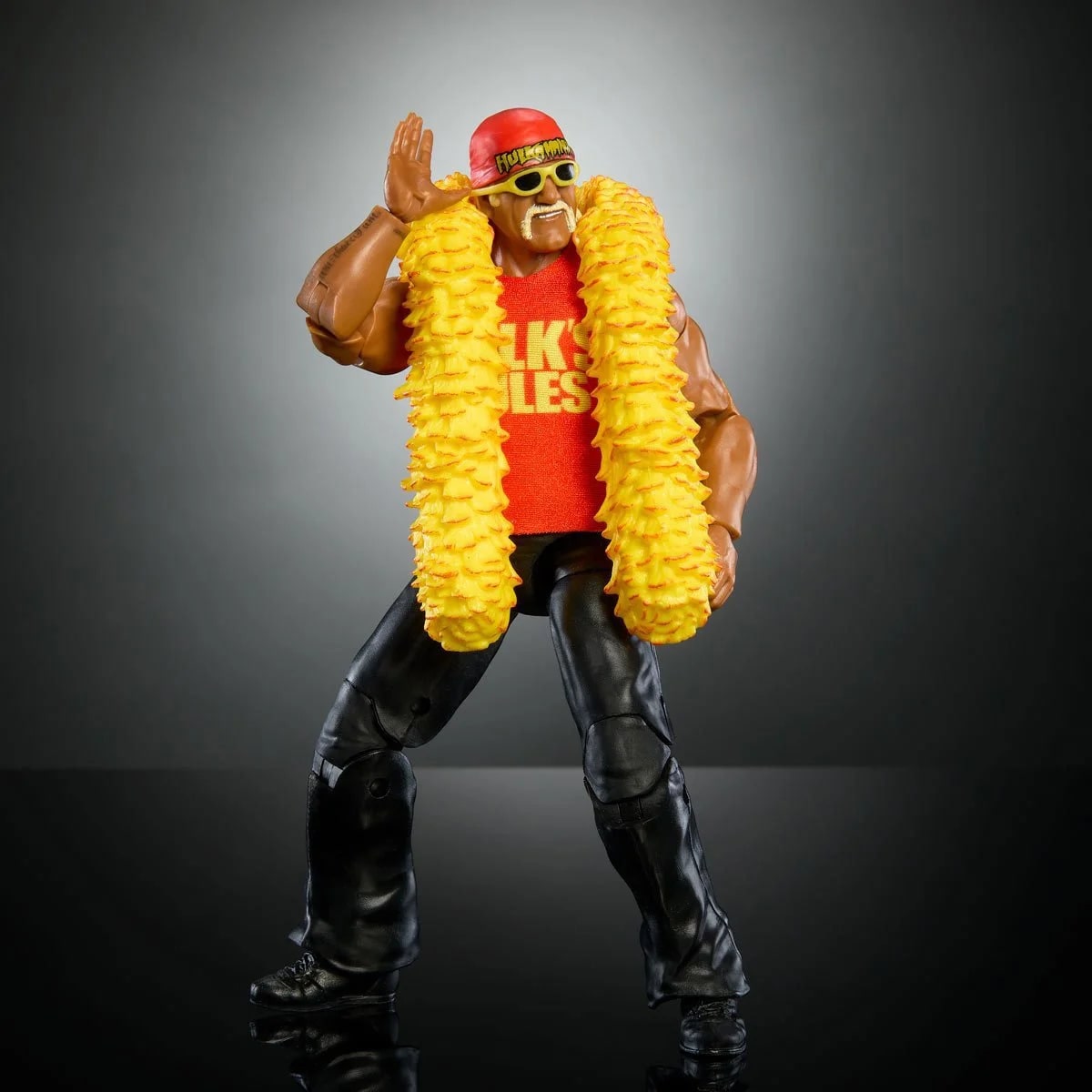 WWE WrestleMania Elite Hulk Hogan Action Figure Action Figures - Toys - New - CaveGamers - Image 4