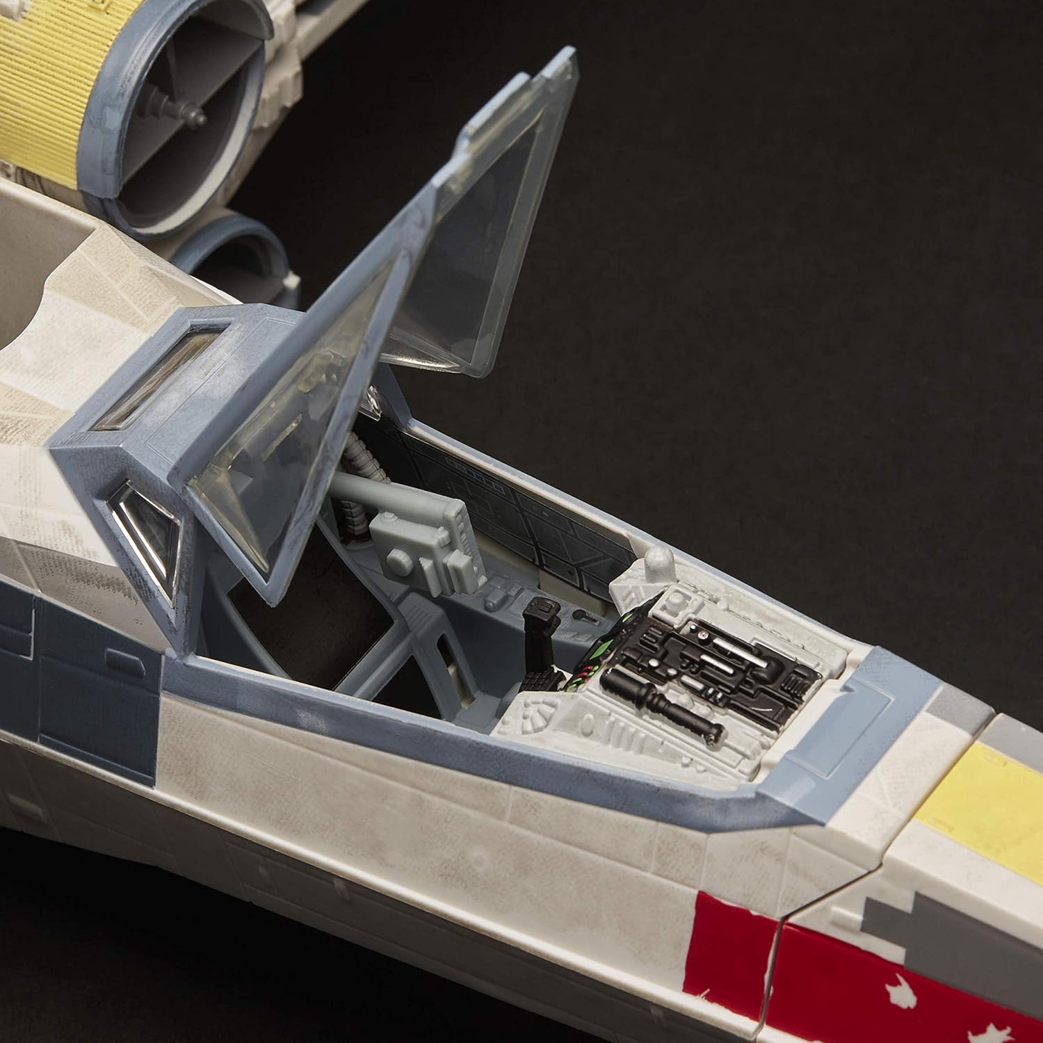 Star Wars The Vintage Collection Luke Skywalker Red 5 X-Wing Fighter 3.75" Scale Vehicle - Toys - New - CaveGamers - Image 6