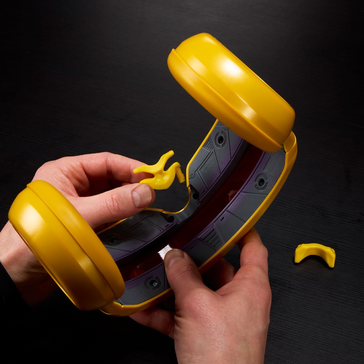 X-Men 97 Marvel Legends Series Cyclops Premium Roleplay Visor Prop Replica Action Figures - Toys - New - CaveGamers - Image 10