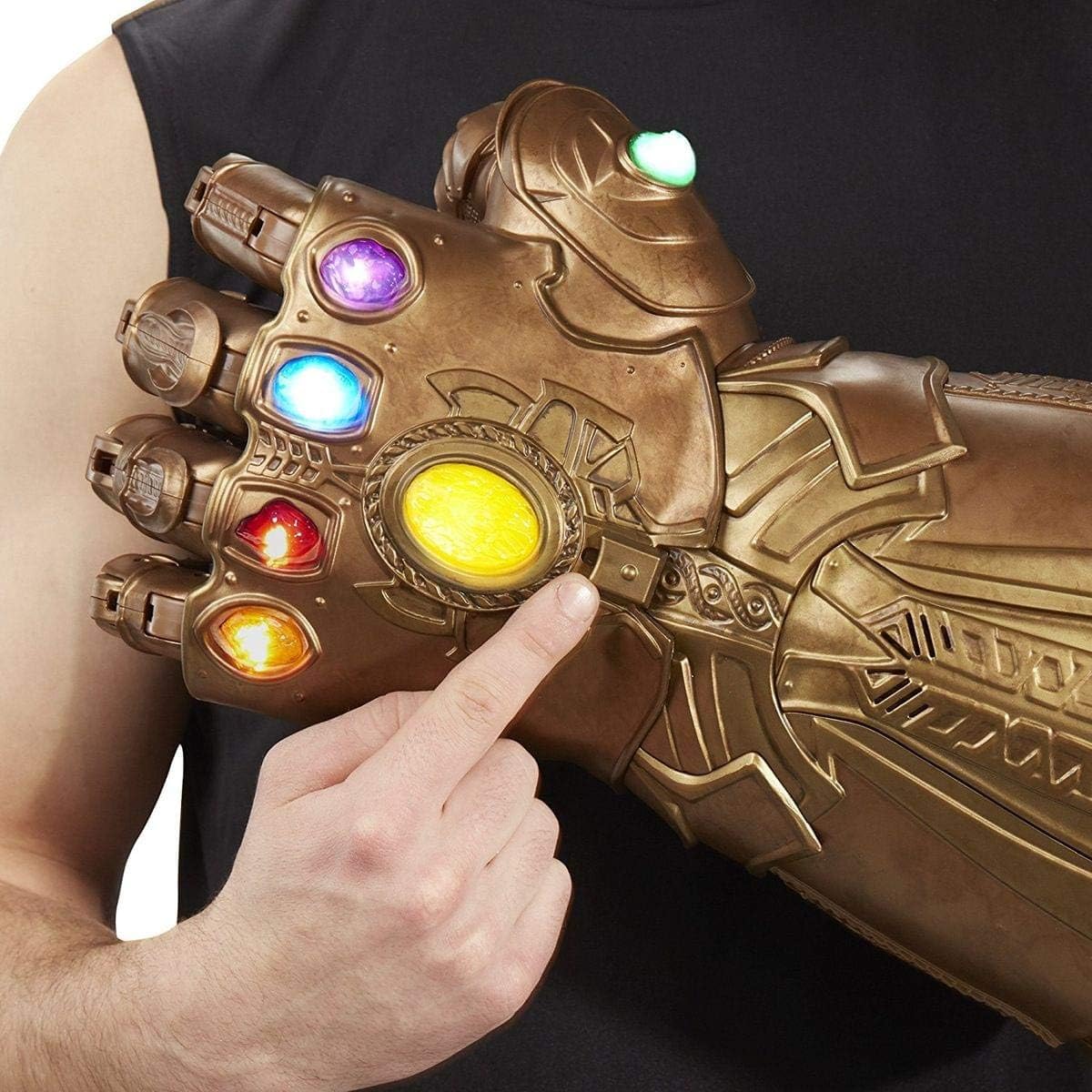 Marvel: Legends Series - Infinity Gauntlet Articulated Electronic Fist Prop Replicas - Toys - New - CaveGamers - Image 4