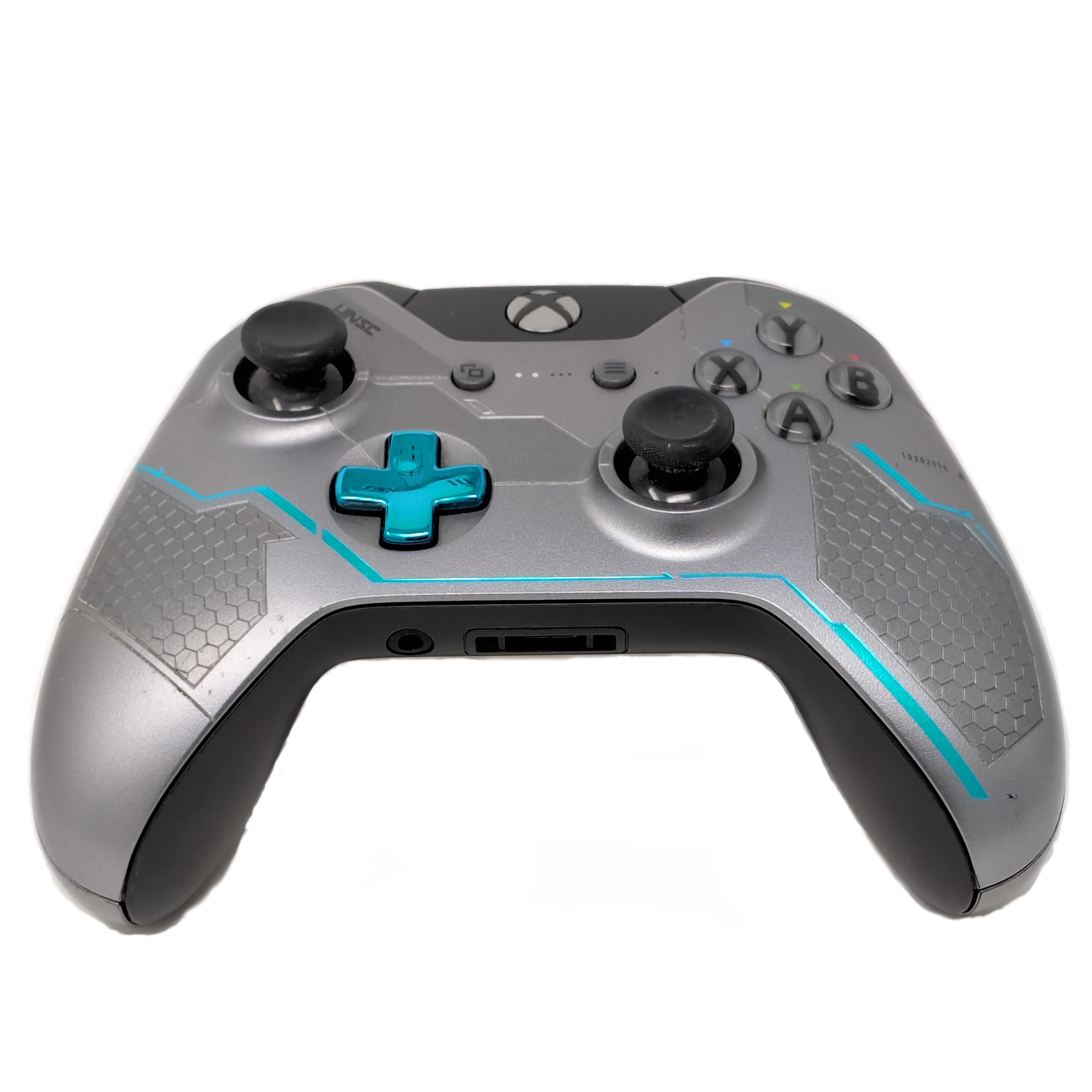 Xbox One Wireless Controller - Halo 5: Guardians Edition - Video Game Accessory - Used - CaveGamers - Image 5