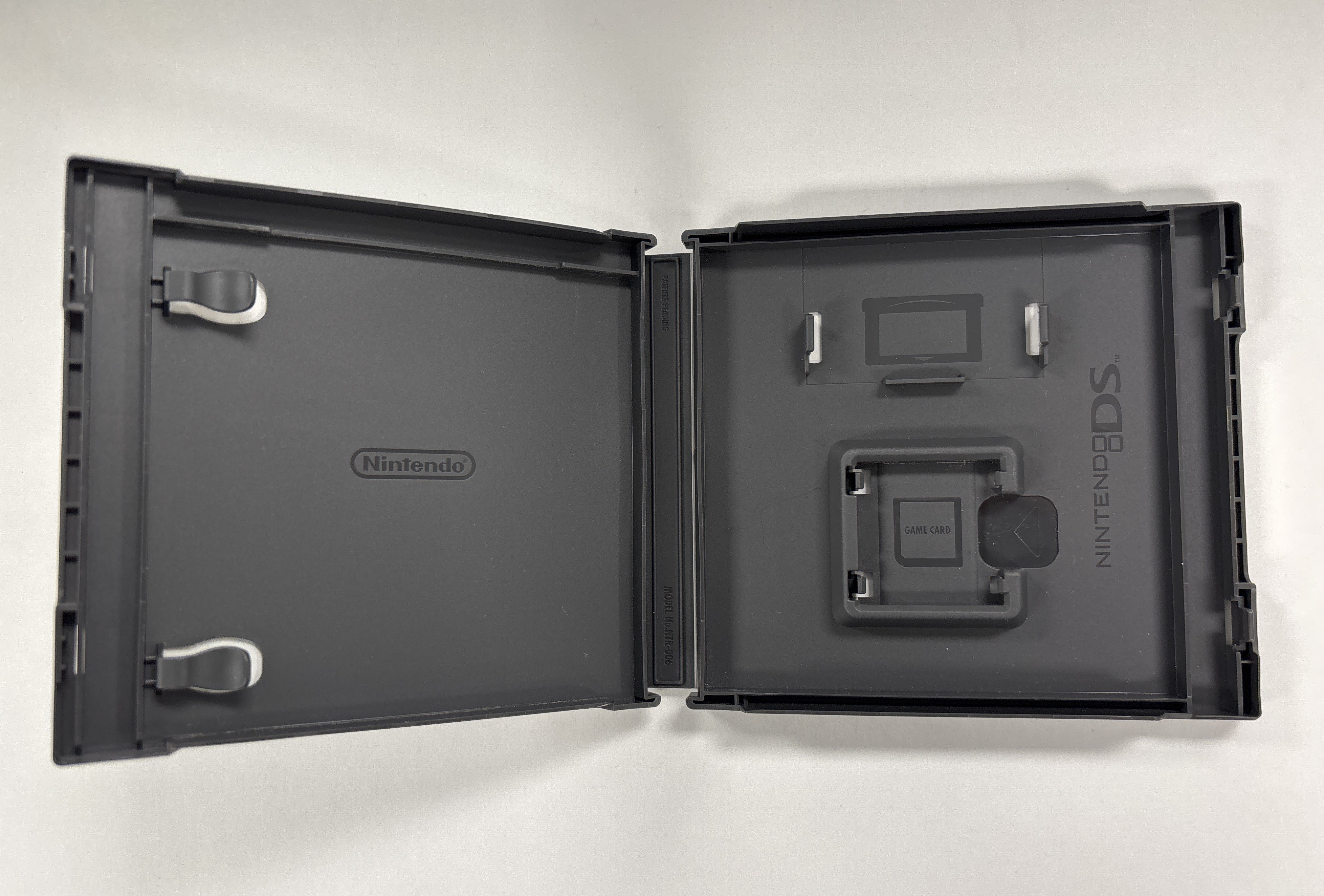 Pokemon SoulSilver Version - Nintendo DS Box Case and Manuals Only No Game